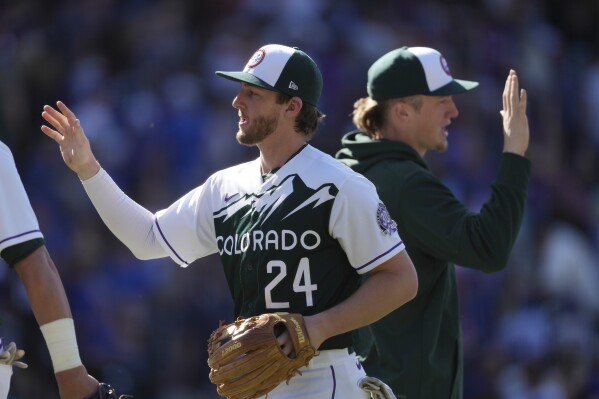 Colorado Rockies: Is Kris Bryant the best left fielder in MLB?