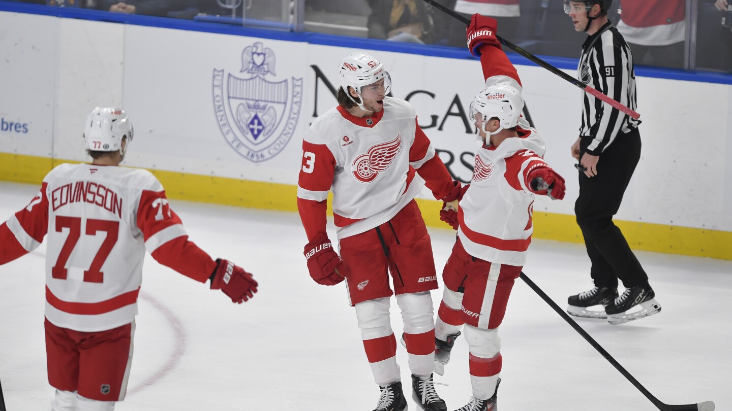 Lightning, Red Wings Face Off February 8 in Detroit