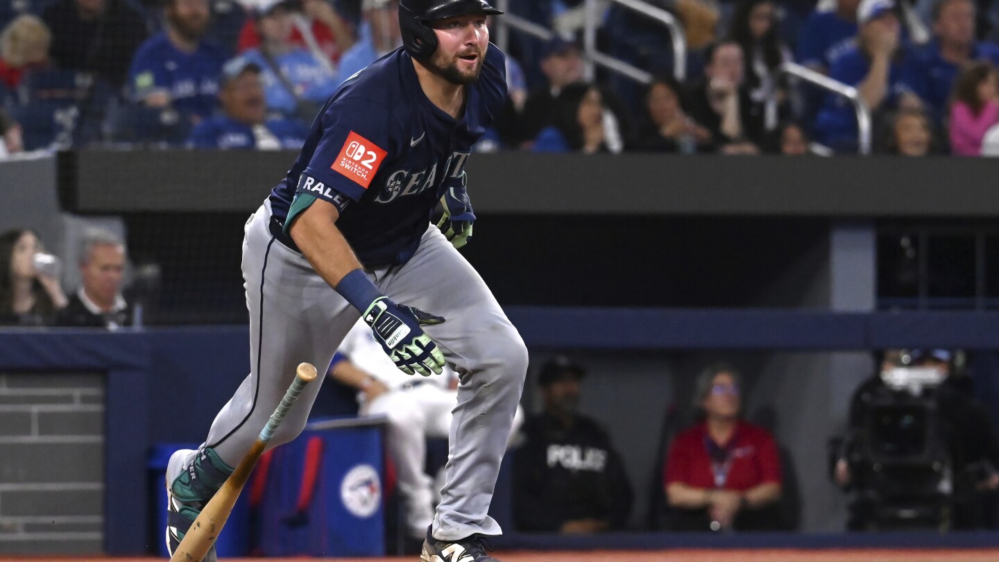 Arozarena has go-ahead hit, Tellez adds 5th career slam, Mariners beat Blue Jays 8-4 in 12 innings
