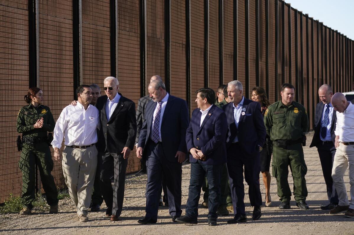 Biden inspects USMexico border in face of GOP criticism AP News