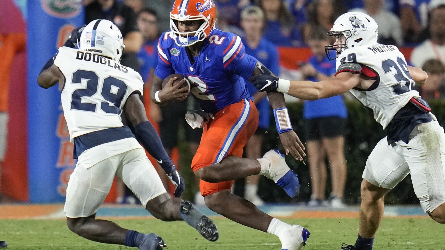 Florida Gators To Use Two Quarterbacks vs. Texas A&M