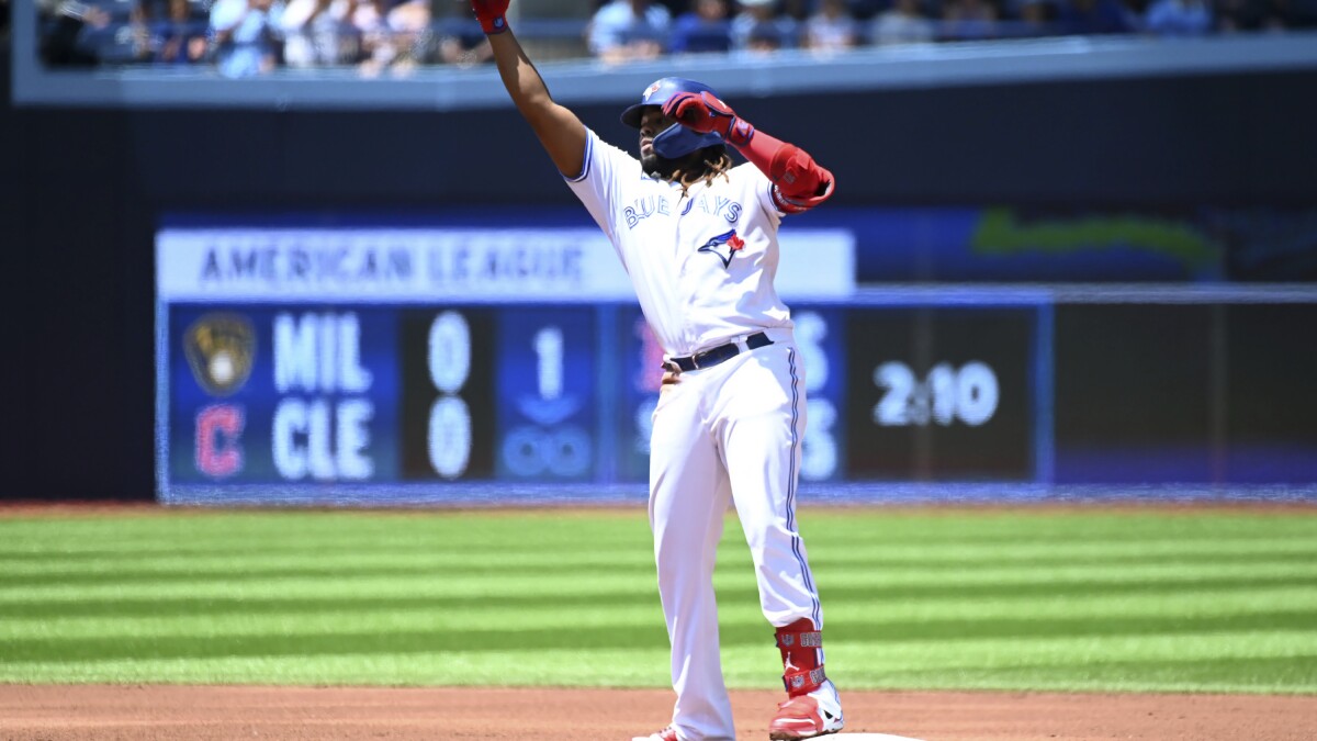 Vladimir Guerrero Jr. (#27) All 32 Home Runs of the 2022 MLB Season 