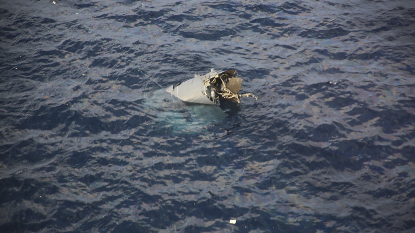 Một người thiệt mạng trong vụ rơi máy bay Osprey của Mỹ chở 6 người ngoài khơi miền nam Nhật Bản