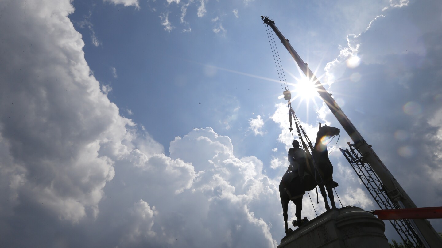 In reversal, Virginia school board votes to restore Confederate names to 2 schools