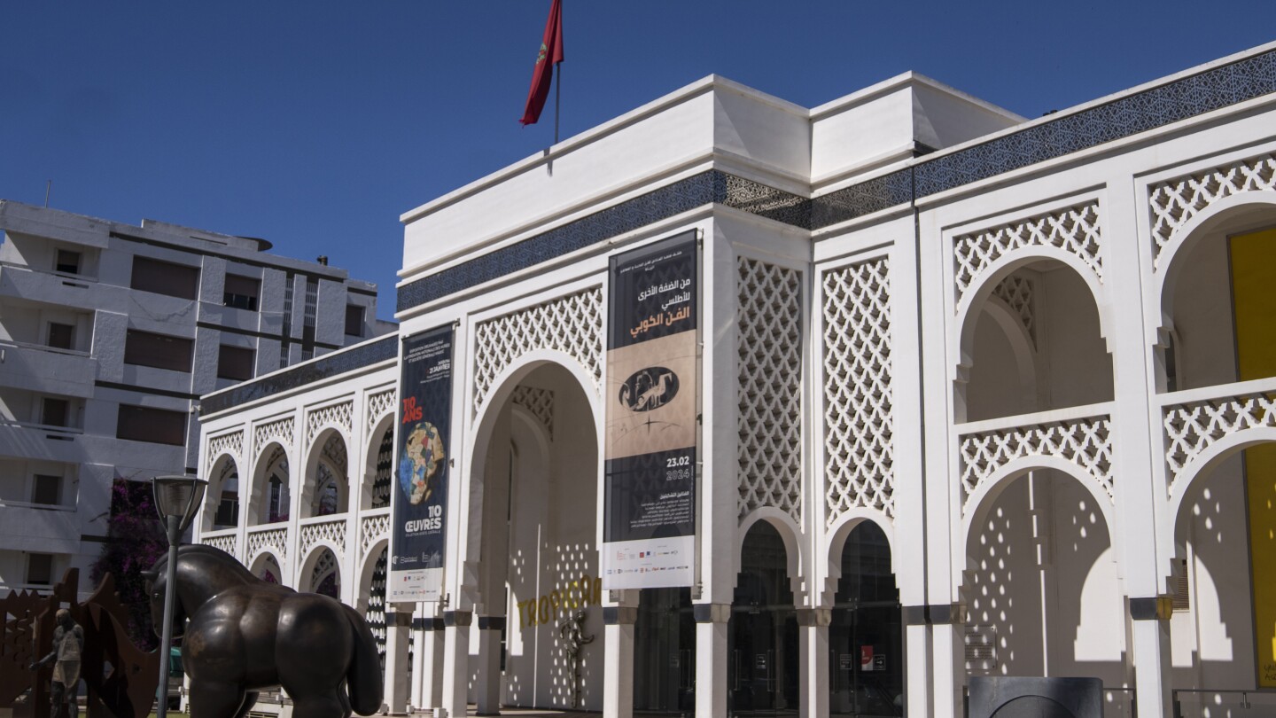 Мароко е домакин на една от първите в Африка изложби на кубинско изкуство, крайъгълен камък за афро-кубински художници