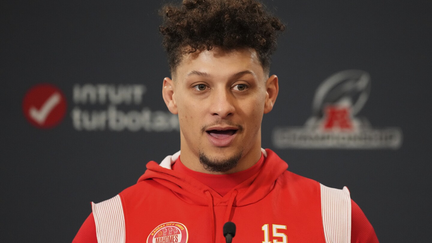 Patrick Mahomes on whether NFL officials favor the Chiefs: ‘The referees are doing their best’