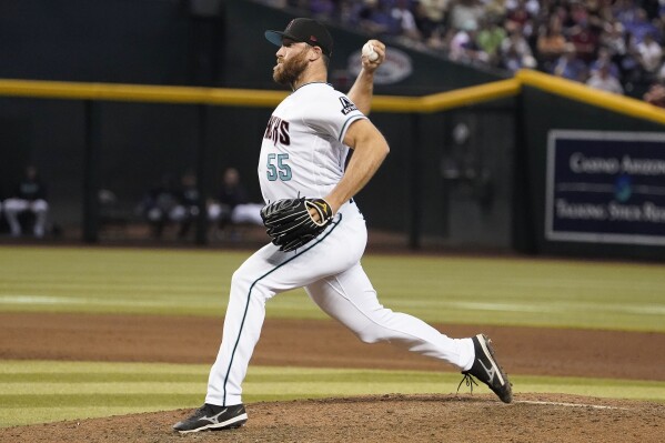 Mets sign utility infielder Joey Wendle and reliever Austin Adams to 1-year  contracts | AP News