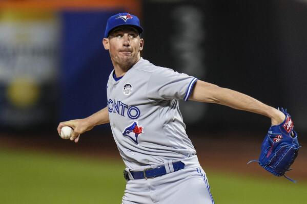 Bassitt becomes AL's second 15-game winner as Blue Jays beat Rays 6-2