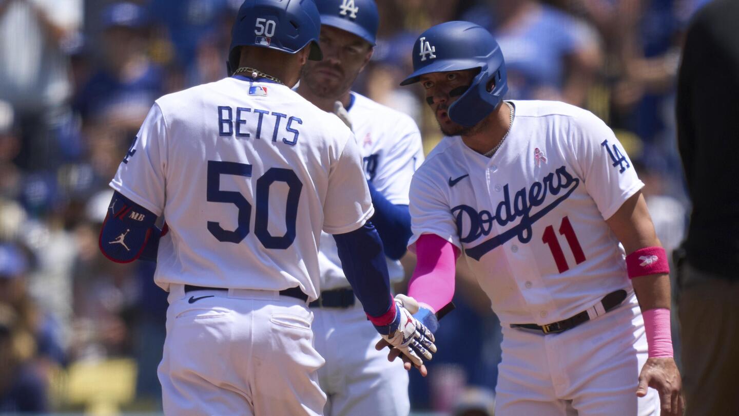 Dodgers too strong again in shutout of Padres