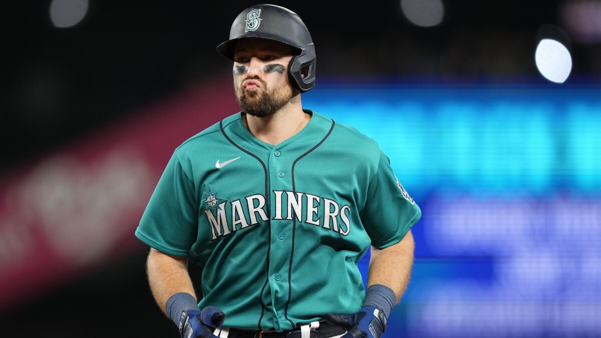As Cal Raleigh implores them to get better, will Mariners get the message?