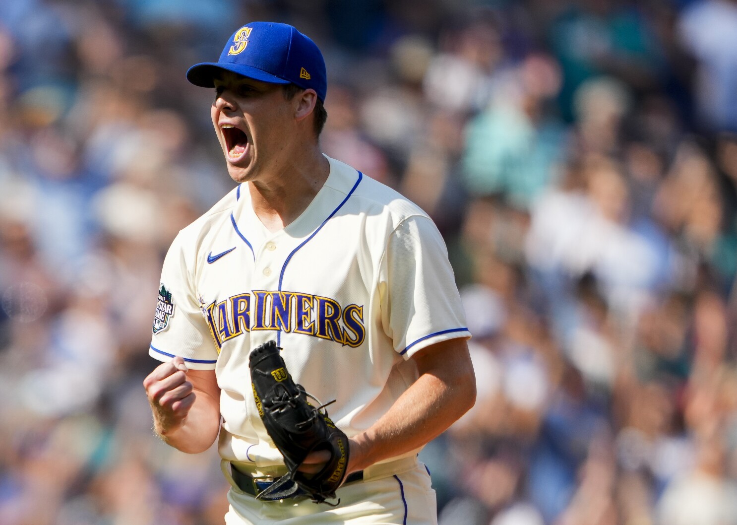 Tyler Anderson's strong start leads Mariners over A's