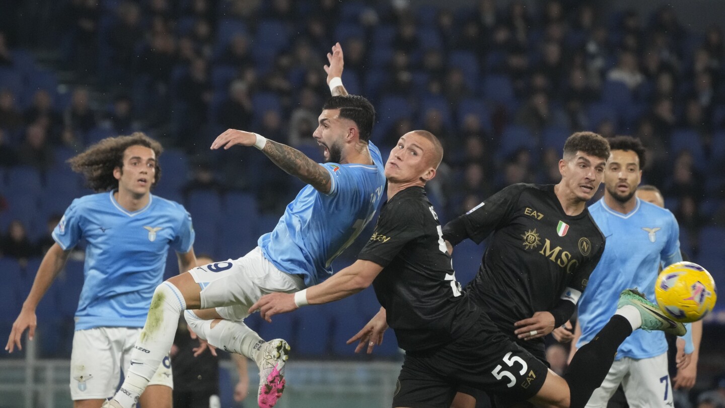 Лацио и Наполи играят напрегнато равенство 0:0. Интер иска да се върне на върха в Серия А