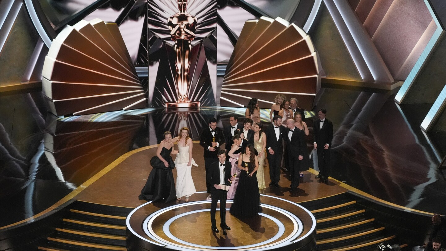 Hulu's first live Oscars stream cuts out in latest high-profile mishap for streaming platforms
