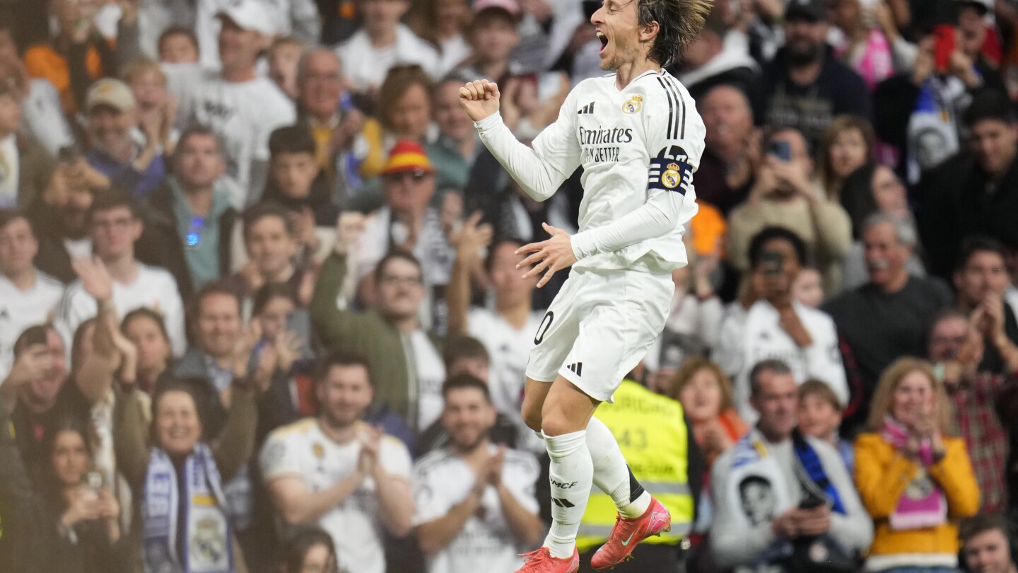 O Modric Goal ajuda o Real Madrid Move a nível nos pontos com o Barcelona no topo da liga espanhola
 #ÚltimasNotícias