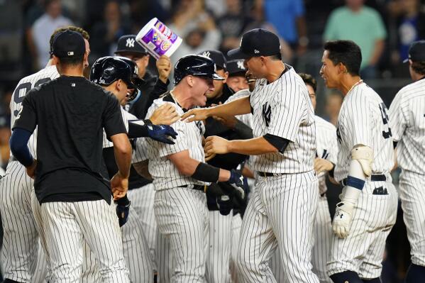 Yankees' Donaldson trots too soon, thrown out on near HR