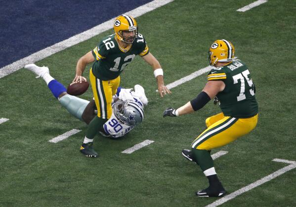 Rodgers Lifts Packers Over Cowboys 35-31 in Another Thriller