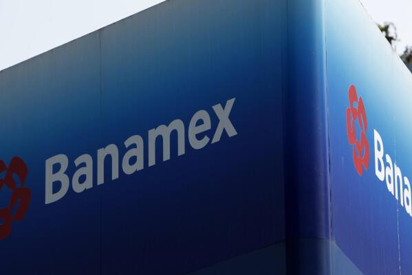 FILE - A Banamex bank sign sits front of the bank's headquarters in Mexico City, Monday, Feb 16, 2009. Citigroup plans to spin off its Banamex banking franchise, the company said Wednesday, May 24, 2023, a deal that would bring an end to Citi’s two-decade push into Latin America. (AP Photo/Gregory Bull, File)