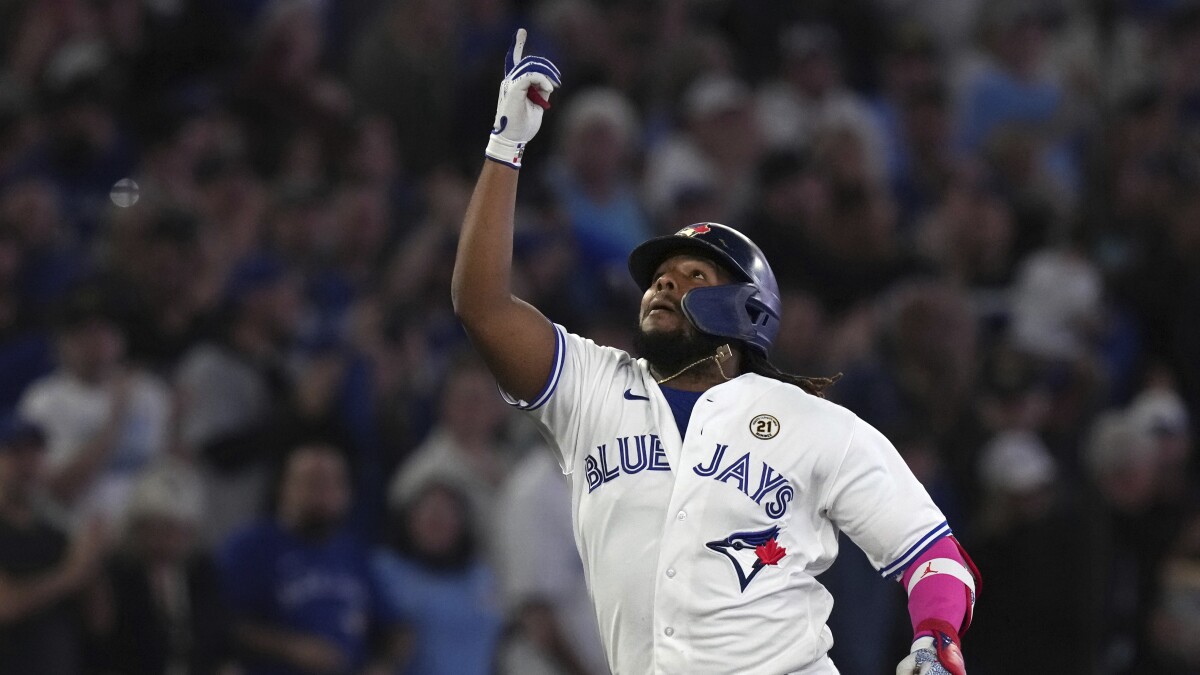 Three Blue Jays homers not enough as Red Sox prevail yet again