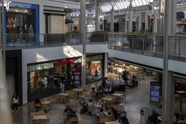Atlanta mall to require youths to be accompanied after 3 p.m.