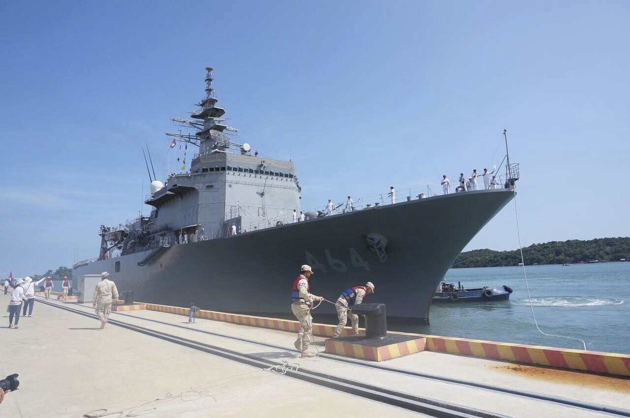 Cambodia welcomes Japanese navy ships to naval base that US suspects is for China's special use