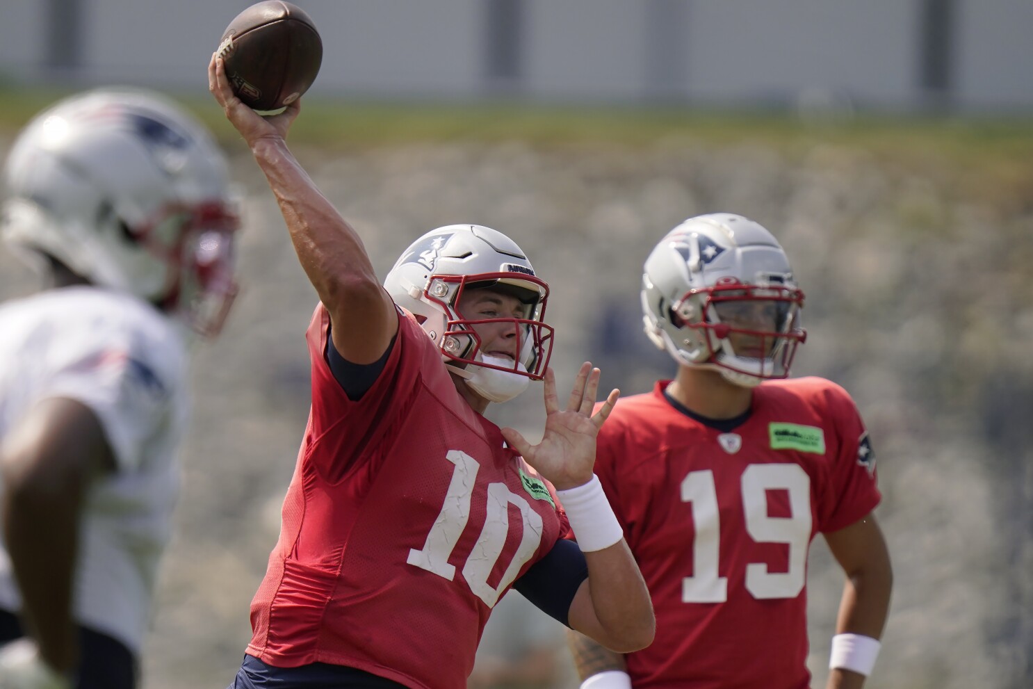 Tom Brady casts a wide shadow over the Patriots' season-opening