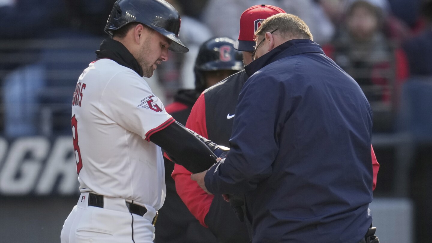 Guardians Place Lane Thomas on 10-Day IL with Wrist Injury