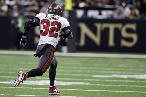 Tampa Bay's Defense Leads Team to Win Over Green Bay - The New