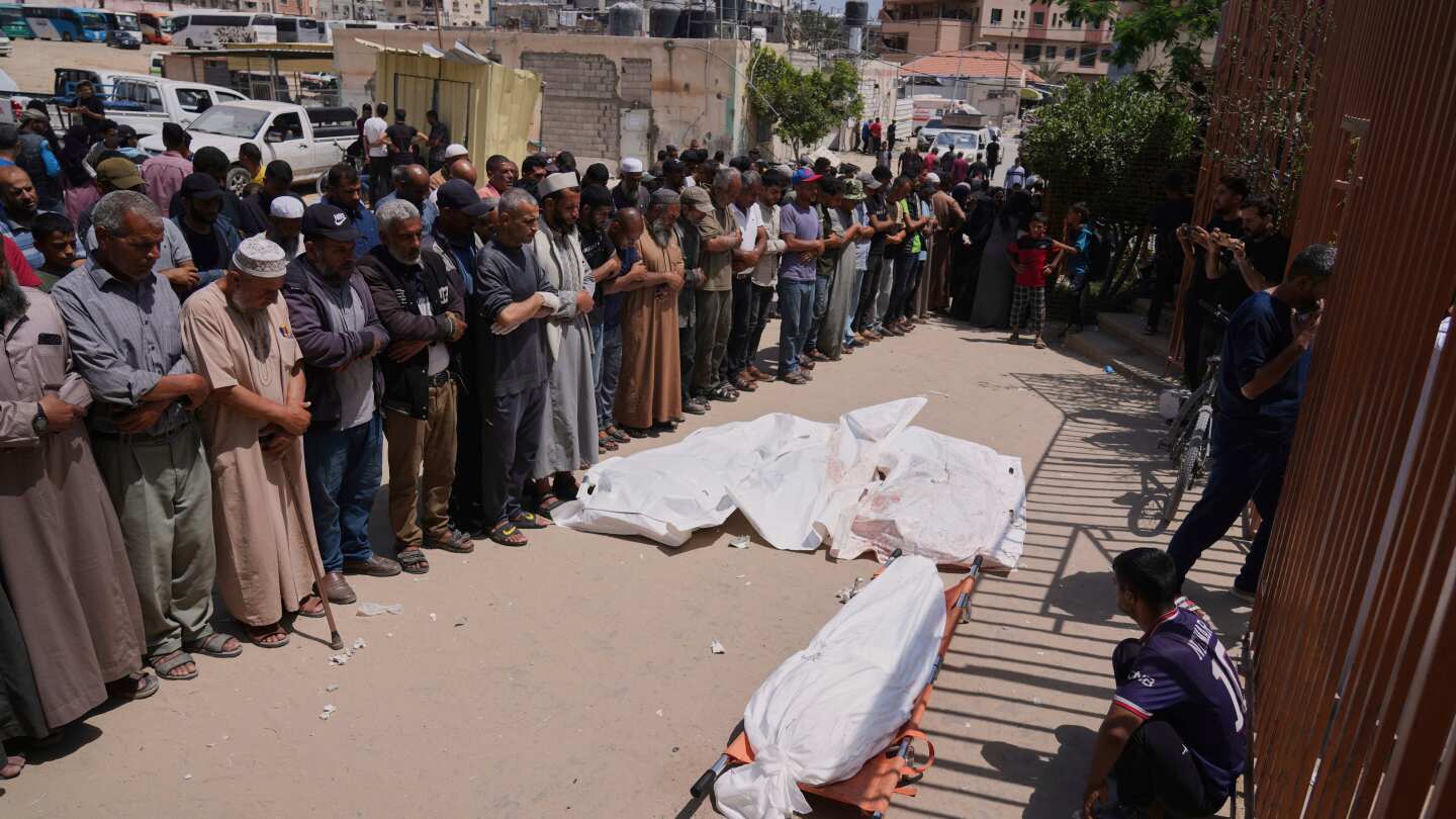 Tragedy Near Gaza Aid Distribution: Israeli Forces' Fire Kills 3, Dozens Wounded