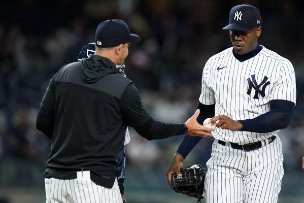 Latest on Yankees' Jordan Montgomery's injury after comebacker