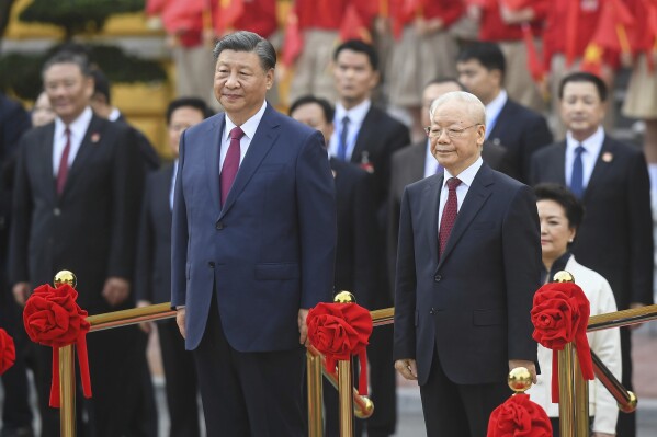 Xi Jinping en visite au Vietnam pour contrer l'influence