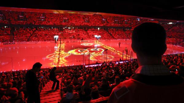 Battle of Alberta allegiances split NHL fans across province