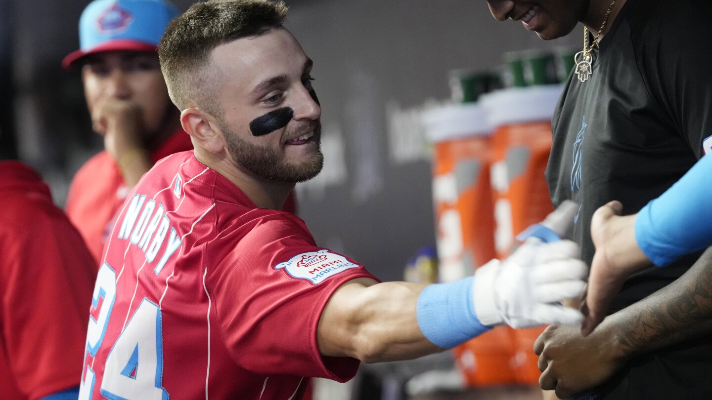Marlins Snap Losing Streak, Defeat Phillies 9-5