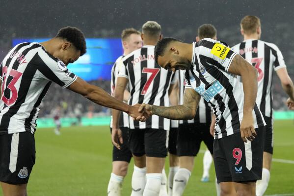 Callum Wilson scores again vs. West Ham in Newcastle rout