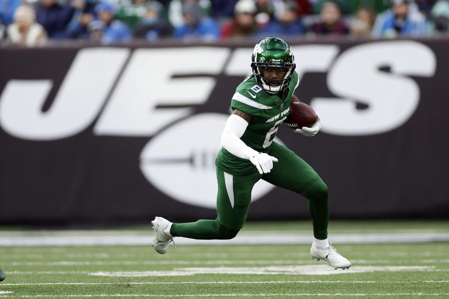 Moore doesn't regret Jets past, excited to start with Browns