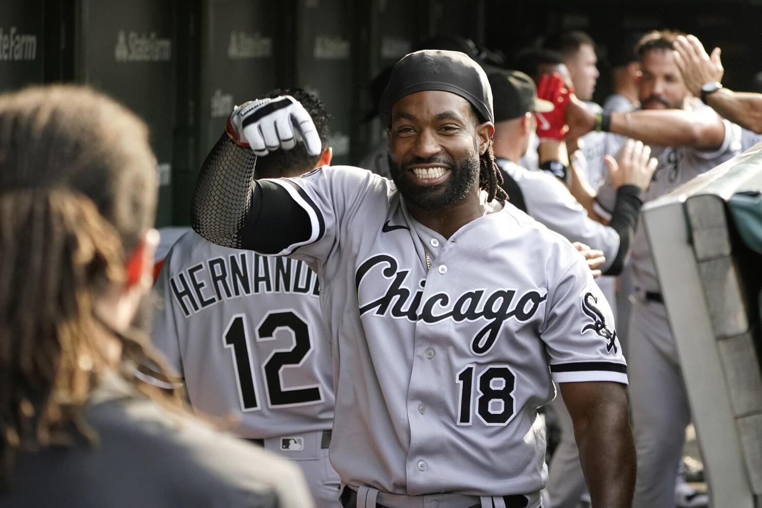Sheets homers, doubles late to lift White Sox over A's 3-2