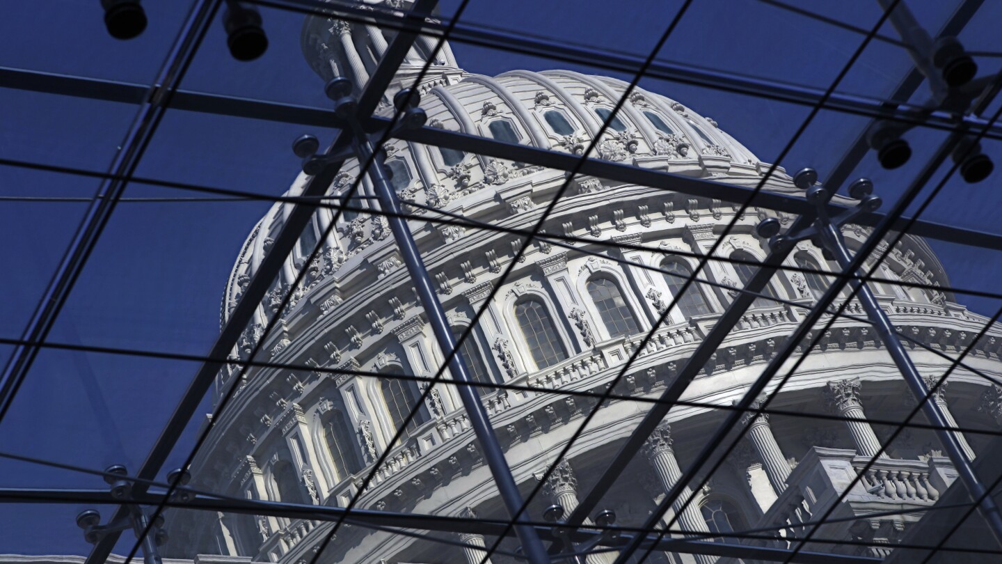 Armed man arrested at Capitol after threatening to kill Trump cabinet members, police say