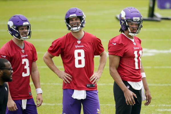 Mentoring Mond: Cousins vows to be 'open book' for rookie QB