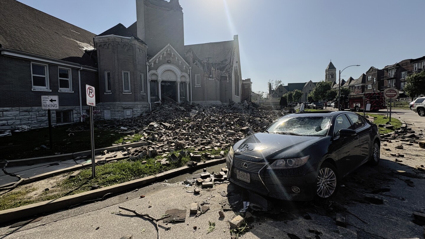 Severe weather, including possible tornado, leaves at least 14 dead in Kentucky; 7 dead in Missouri
