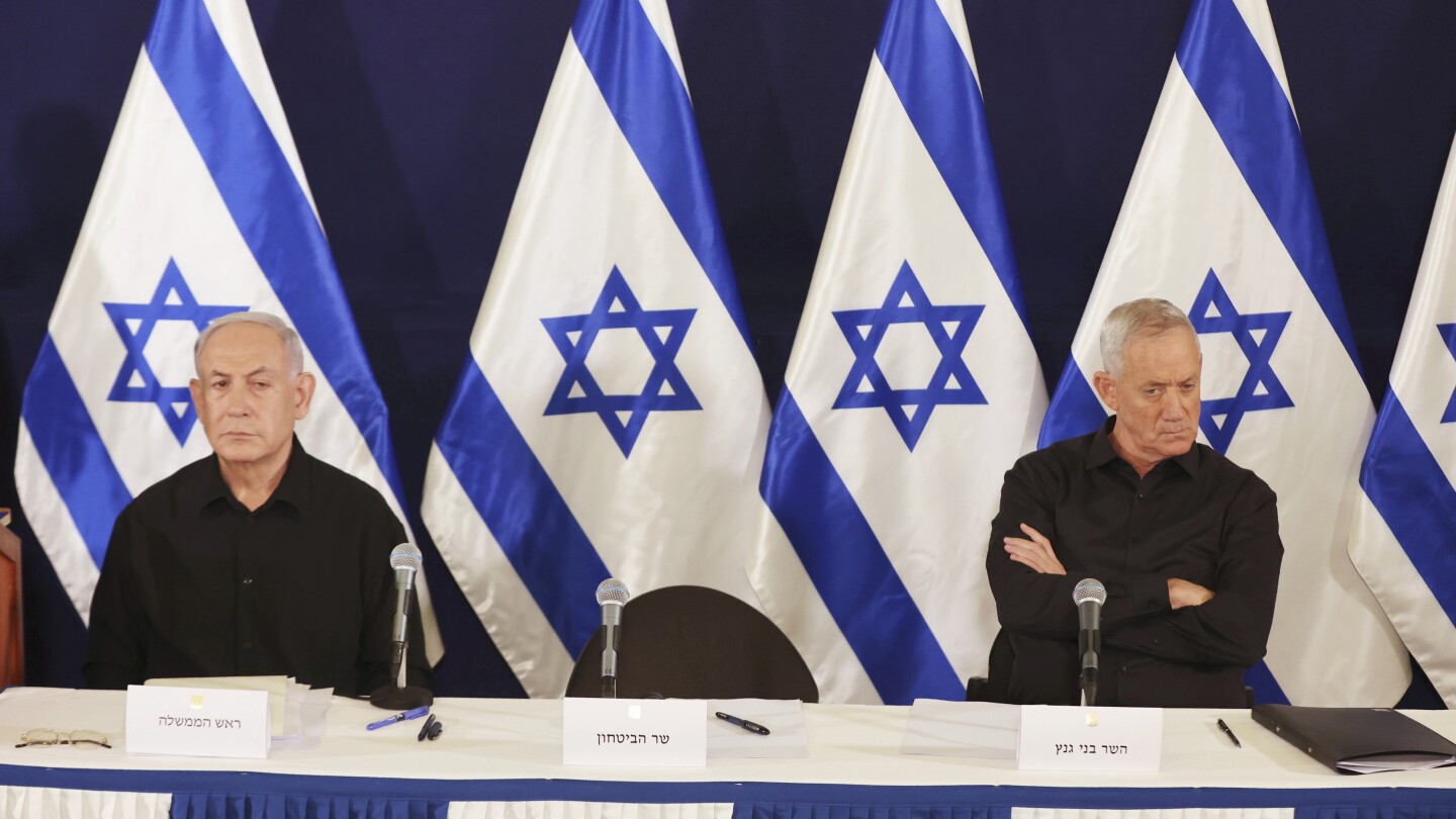 ЙЕРУСАЛИМ АП — Оставката на високопоставен член на военния кабинет