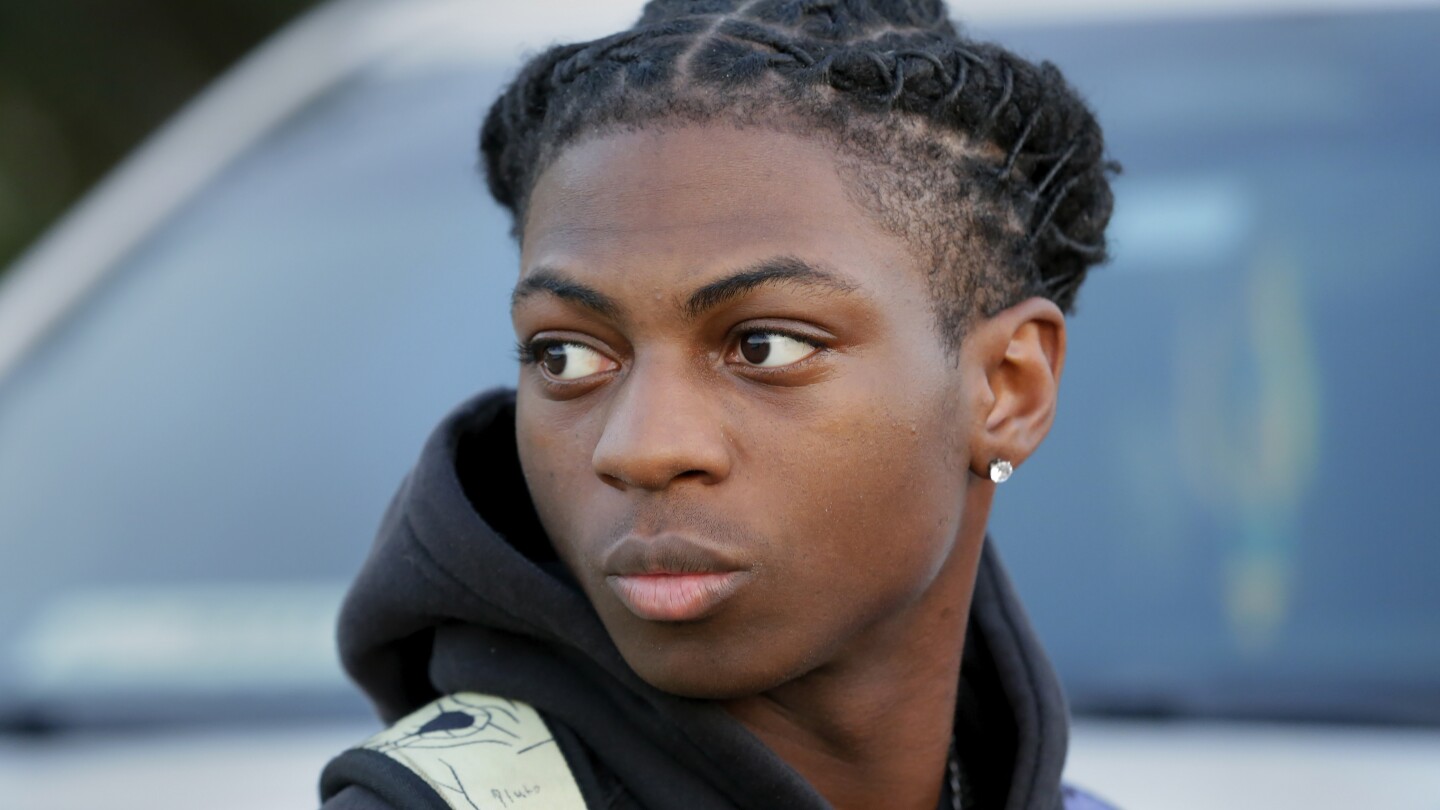 A Black pupil was once suspended for his coiffure. The varsity says it wasn’t discrimination