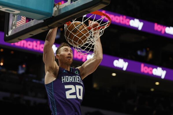 NBA: JAN 28 Nuggets at Hornets