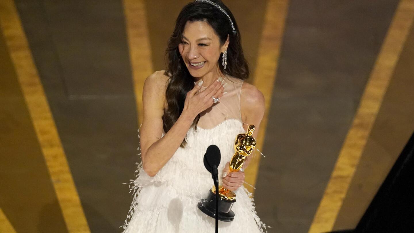 Ana de Armas' unpleasant interview question at the 2023 Oscars