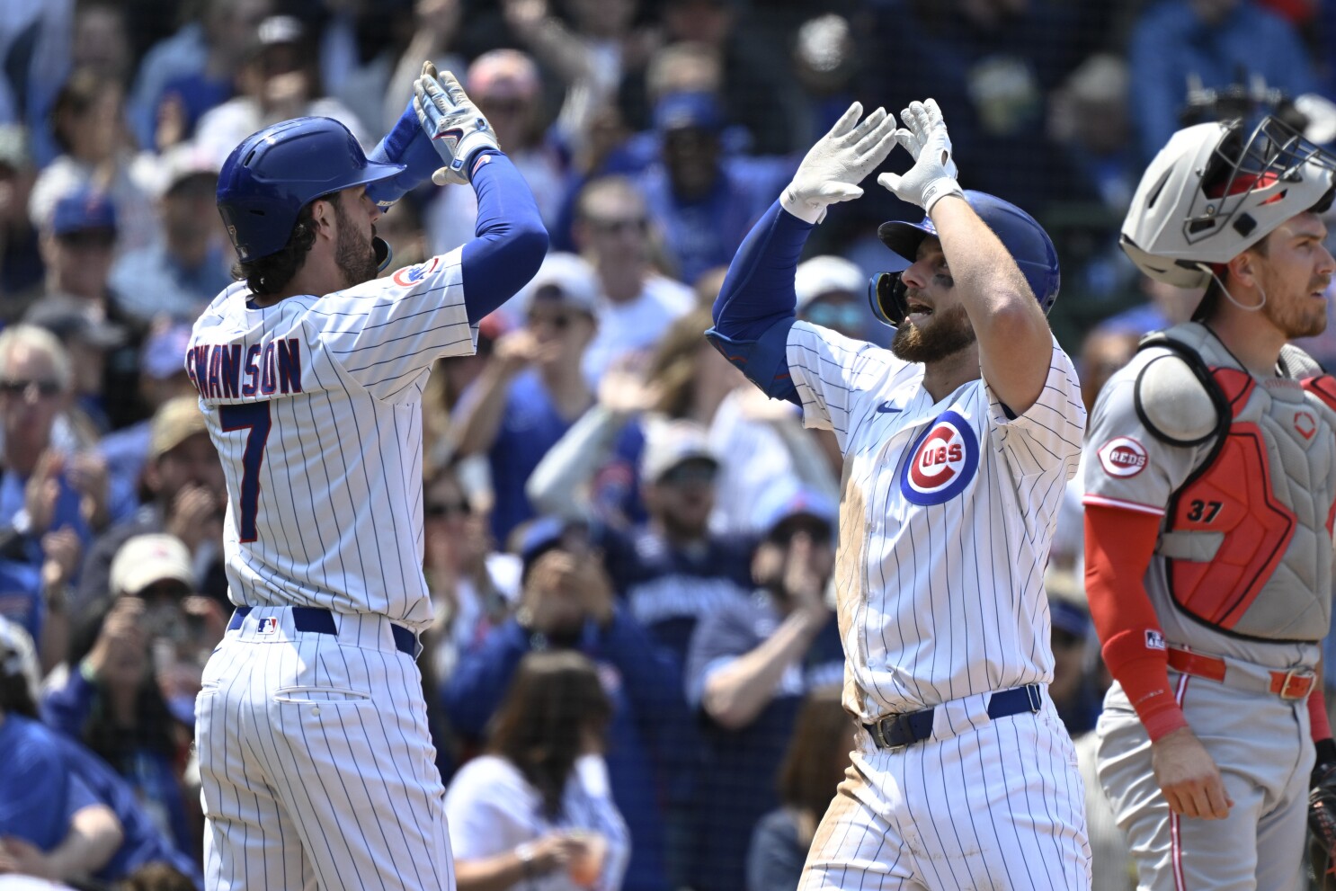 Michael Busch homers as the Chicago Cubs beat the Cincinnati Reds 7-3