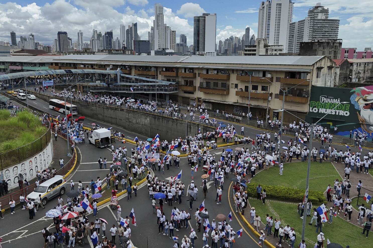 El presidente de Panamá descarta una renegociación del memorando con EEUU pese las protestas