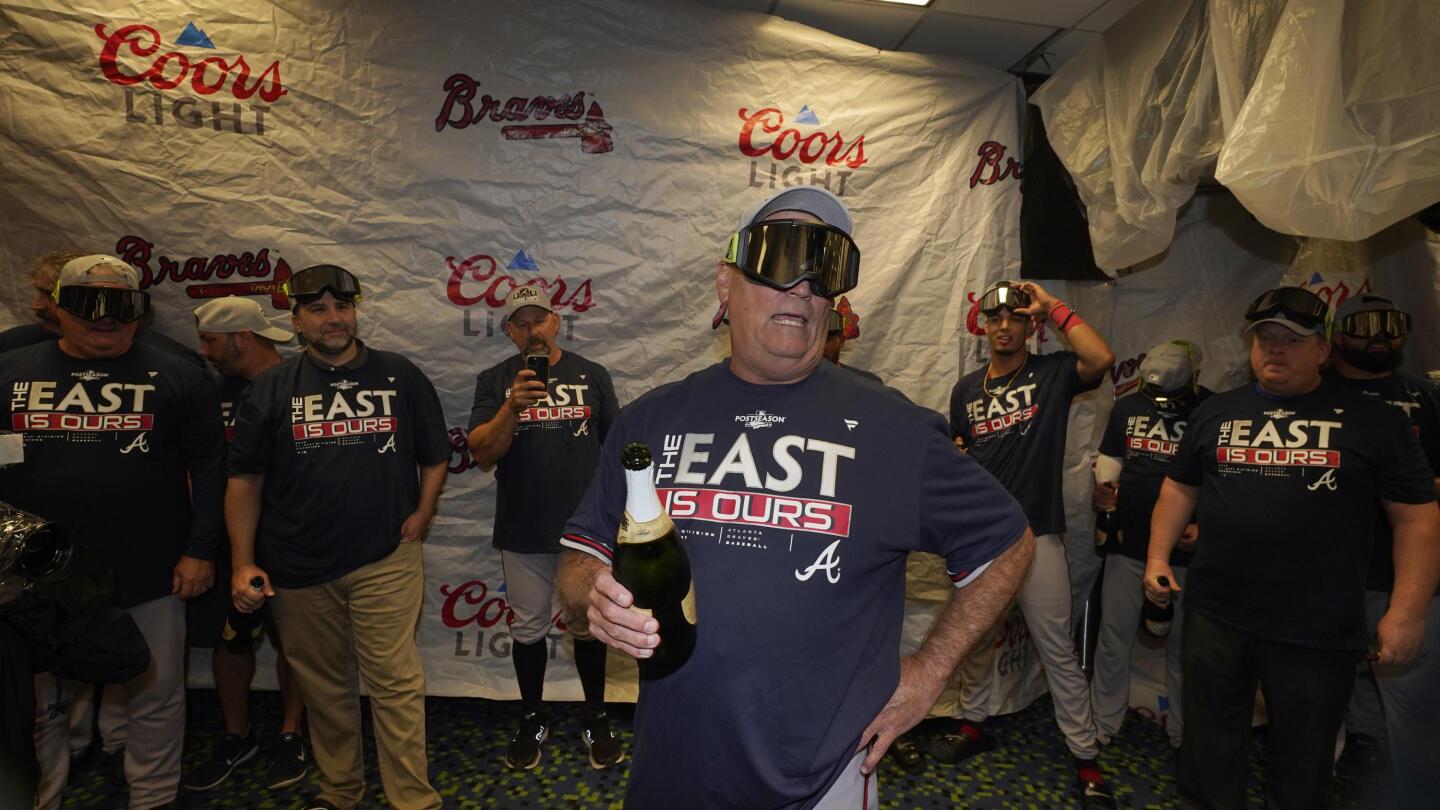 Braves Clinch NL East Sending Mets to Wild Card Round - The New