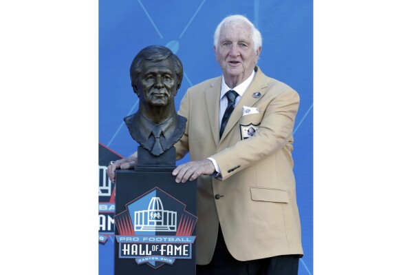 In Memory: Gil Brandt through the years