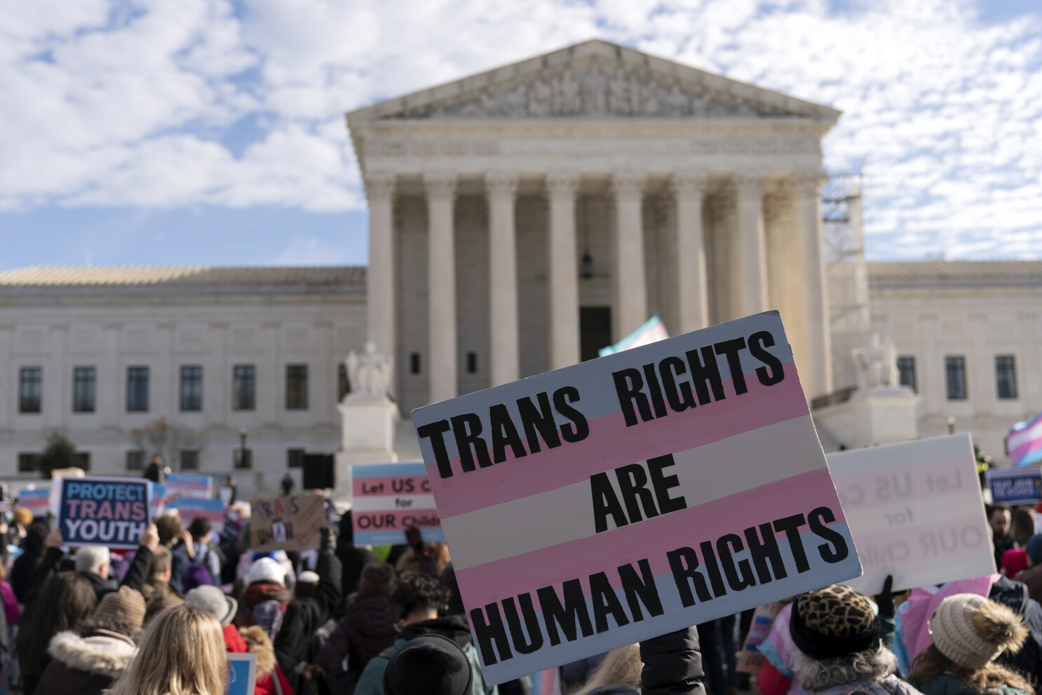 Judge blocks transfers of 3 trans inmates to men's prison