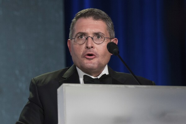 Leonard Leo speaks at the National Lawyers Convention in Washington, Nov. 16, 2017. (AP Photo/Sait Serkan Gurbuz, File)