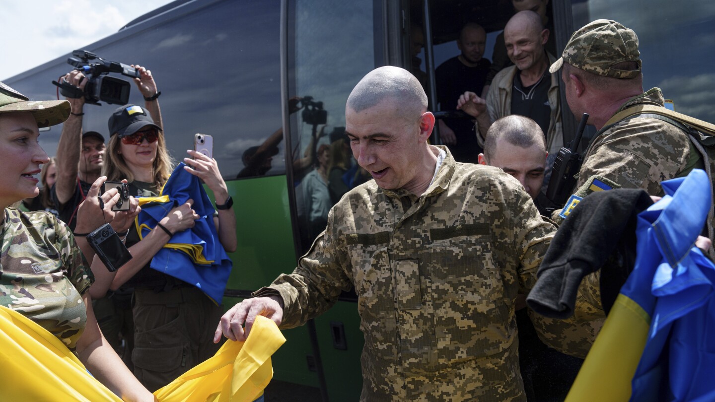 Russia and Ukraine exchange POWs for the first time in months. Bodies of fallen are also swapped