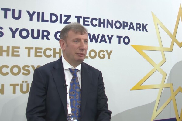 Starcamp Global FZE supports Turkish IT companies to expand to world markets via Dubai.